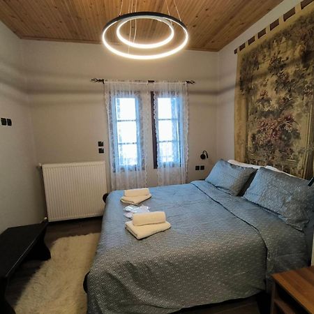 Enastron Guesthouse 帕莱斯潘蒂雷蒙 外观 照片
